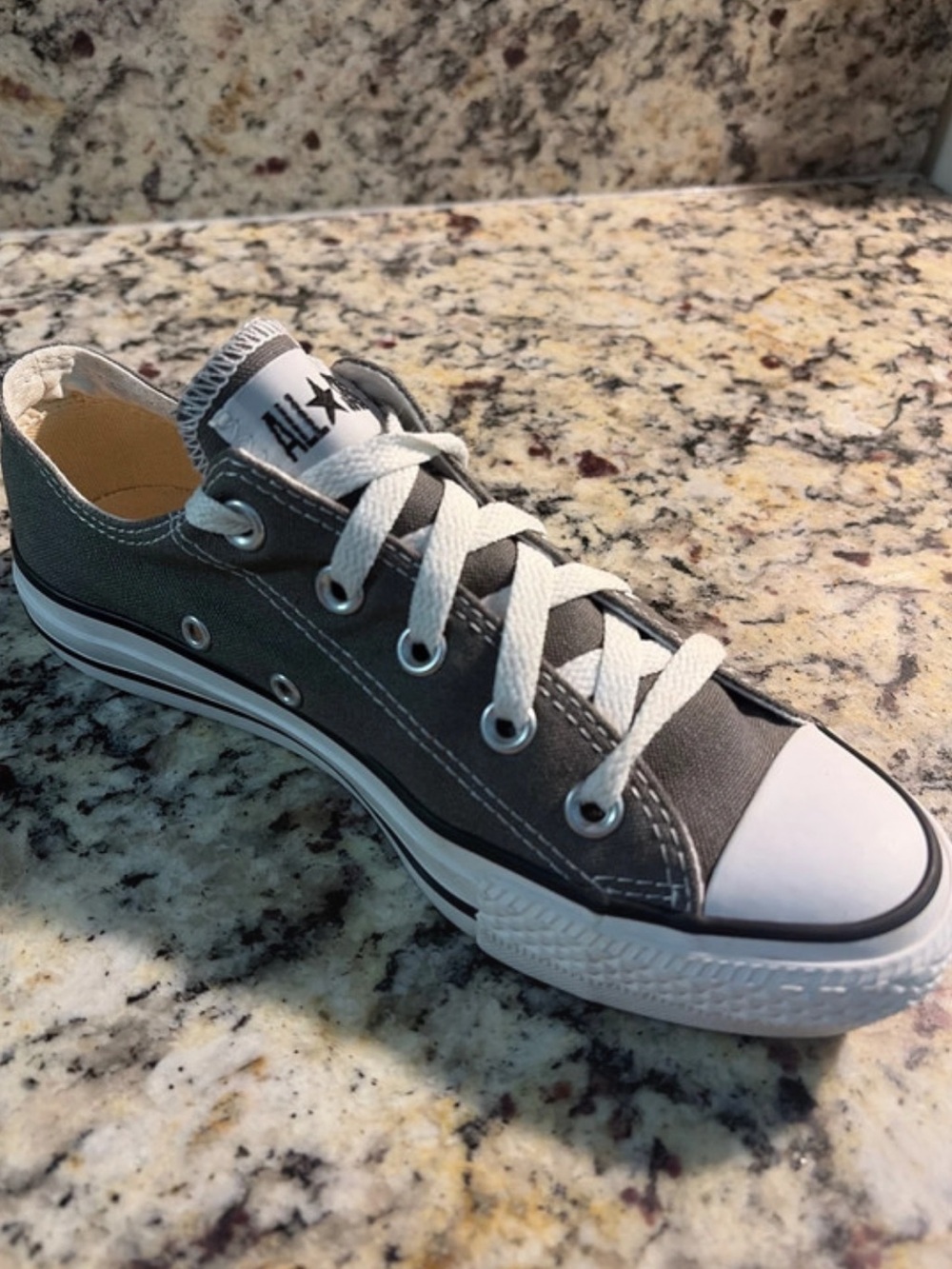 CONVERSE♦️ALL STAR SNEAKER - Picture 4 of 13